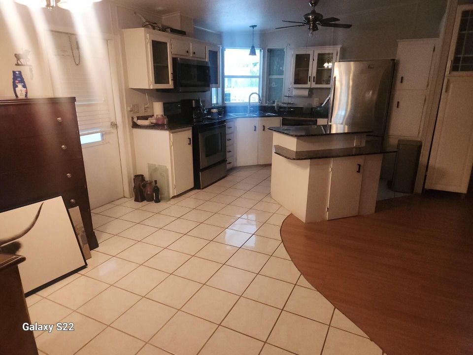 For Sale: $95,000 (3 beds, 2 baths, 1258 Square Feet)