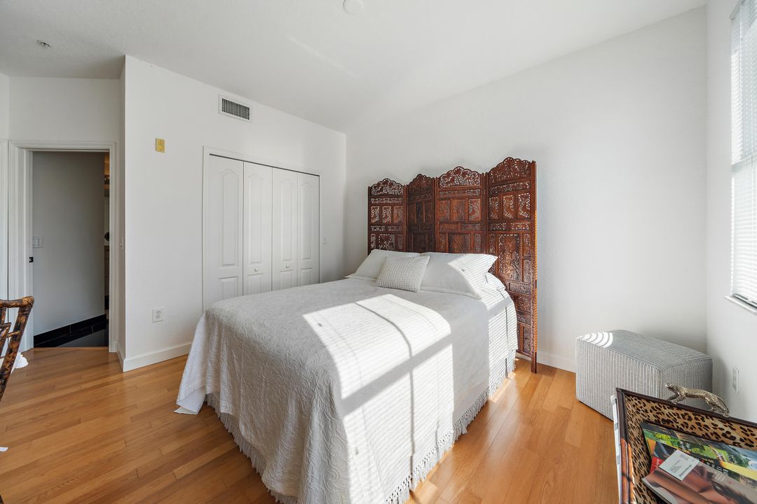 En Venta: $409,900 (2 camas, 2 baños, 1403 Pies cuadrados)