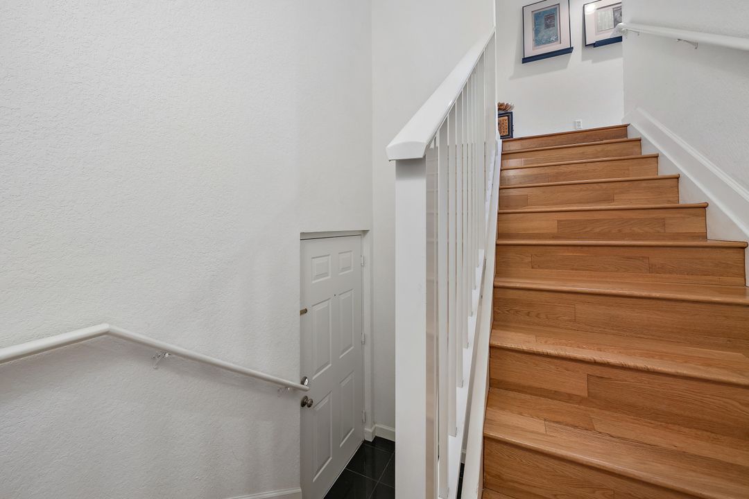 En Venta: $409,900 (2 camas, 2 baños, 1403 Pies cuadrados)