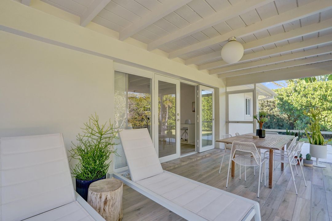 出租: $4,250 (2 贝兹, 2 浴室, 1145 平方英尺)