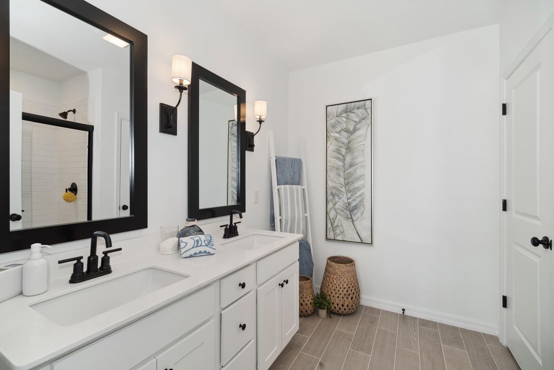 Active With Contract: $409,995 (4 beds, 3 baths, 2094 Square Feet)