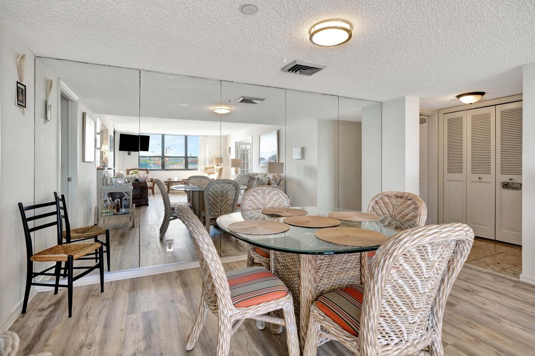 For Sale: $950,000 (2 beds, 2 baths, 1300 Square Feet)