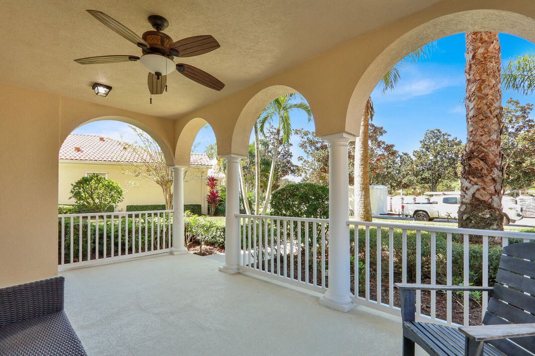 For Sale: $1,399,000 (4 beds, 3 baths, 2686 Square Feet)