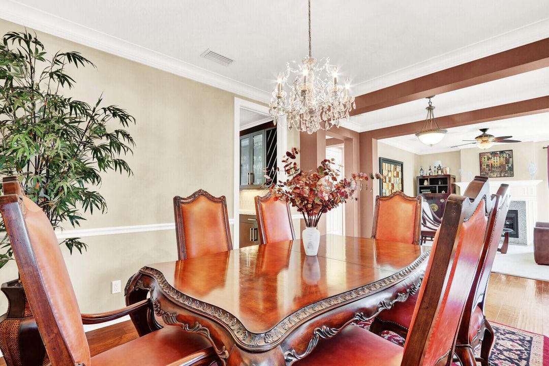 For Sale: $1,399,000 (4 beds, 3 baths, 2686 Square Feet)