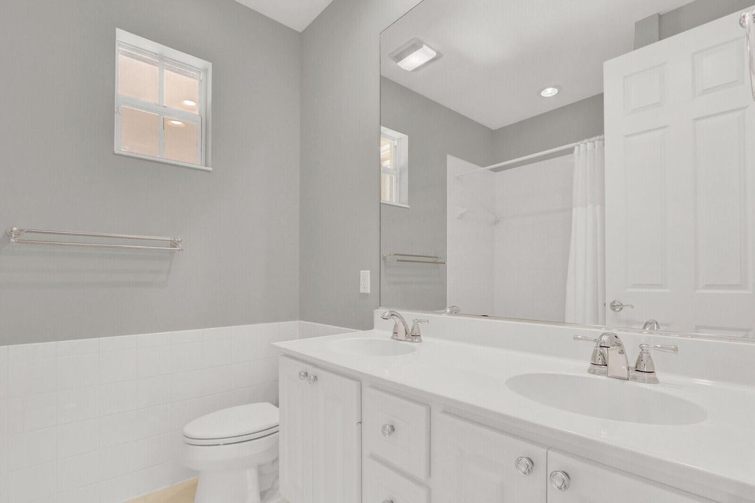 For Sale: $1,399,000 (4 beds, 3 baths, 2686 Square Feet)