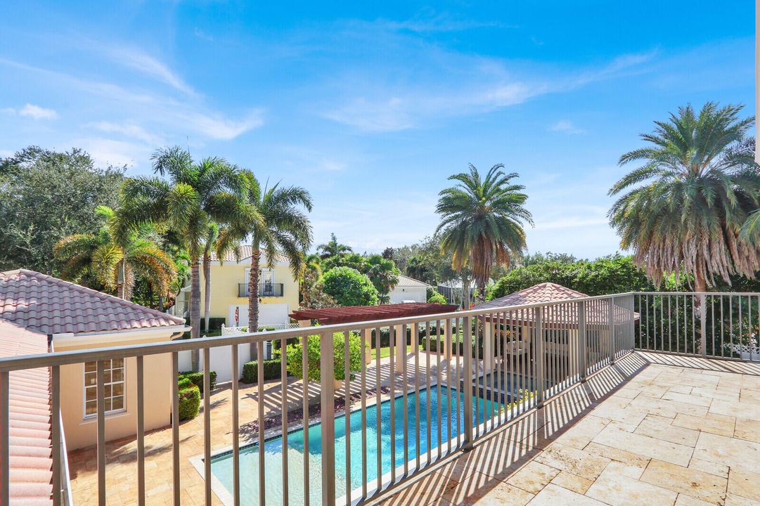 For Sale: $1,399,000 (4 beds, 3 baths, 2686 Square Feet)