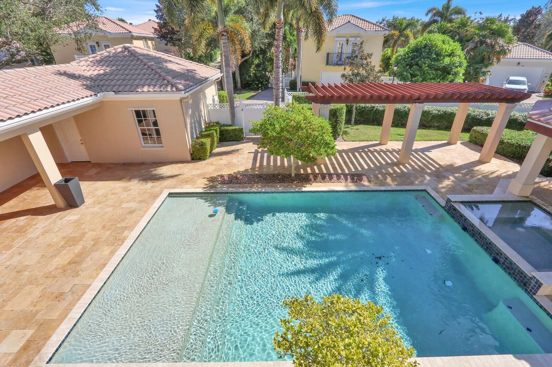 For Sale: $1,399,000 (4 beds, 3 baths, 2686 Square Feet)