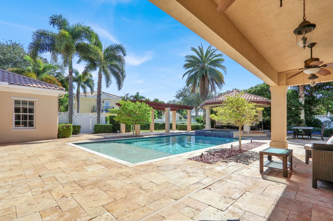 For Sale: $1,399,000 (4 beds, 3 baths, 2686 Square Feet)