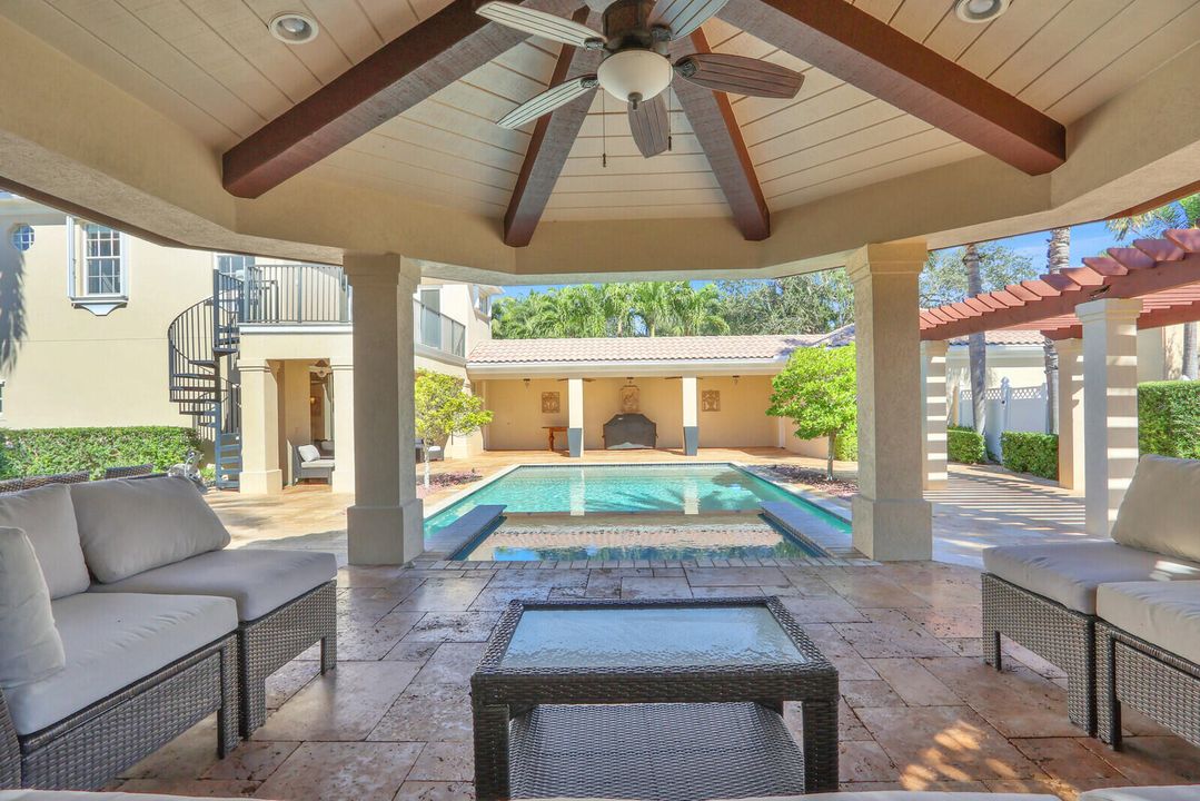 For Sale: $1,399,000 (4 beds, 3 baths, 2686 Square Feet)