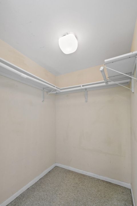 待售: $269,000 (2 贝兹, 2 浴室, 1206 平方英尺)