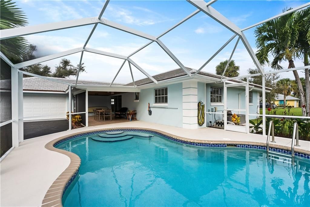 For Sale: $1,139,000 (3 beds, 2 baths, 1920 Square Feet)