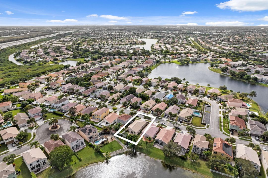 На продажу: $550,000 (4 спален, 2 ванн, 1590 Квадратных фут)