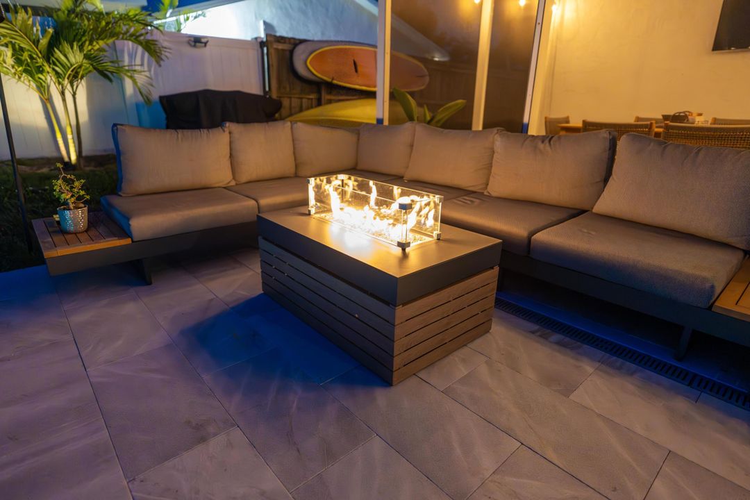 For Sale: $589,000 (3 beds, 2 baths, 1282 Square Feet)