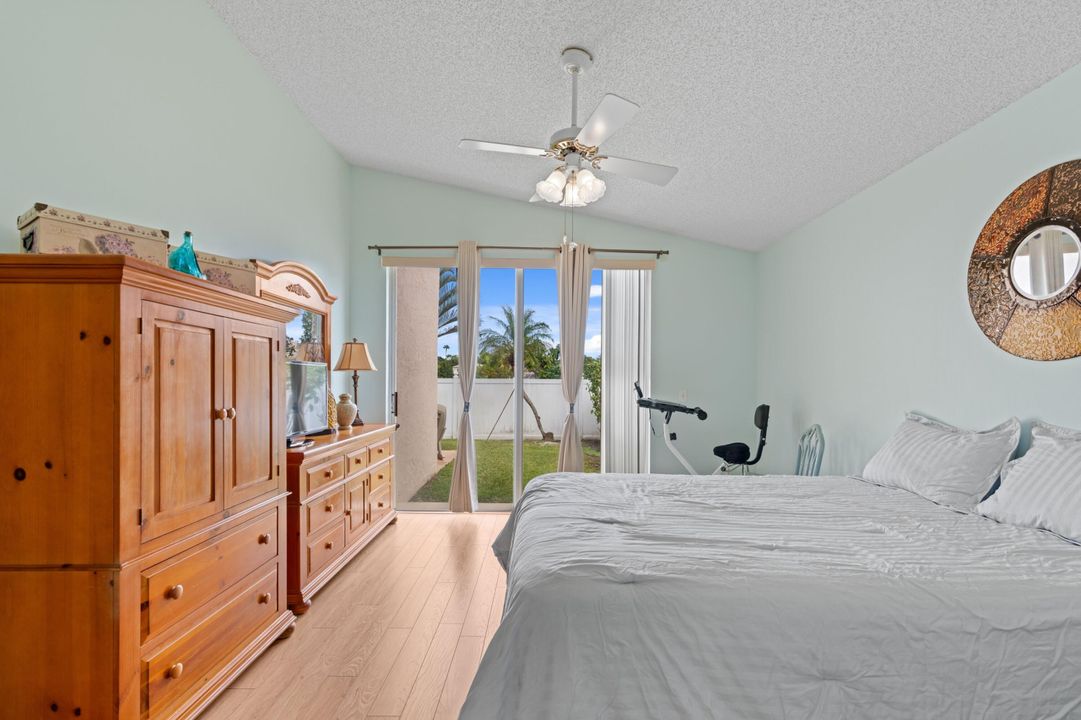 На продажу: $550,000 (4 спален, 2 ванн, 1590 Квадратных фут)