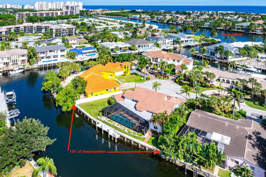 Под контрактом: $2,495,000 (3 спален, 2 ванн, 2310 Квадратных фут)