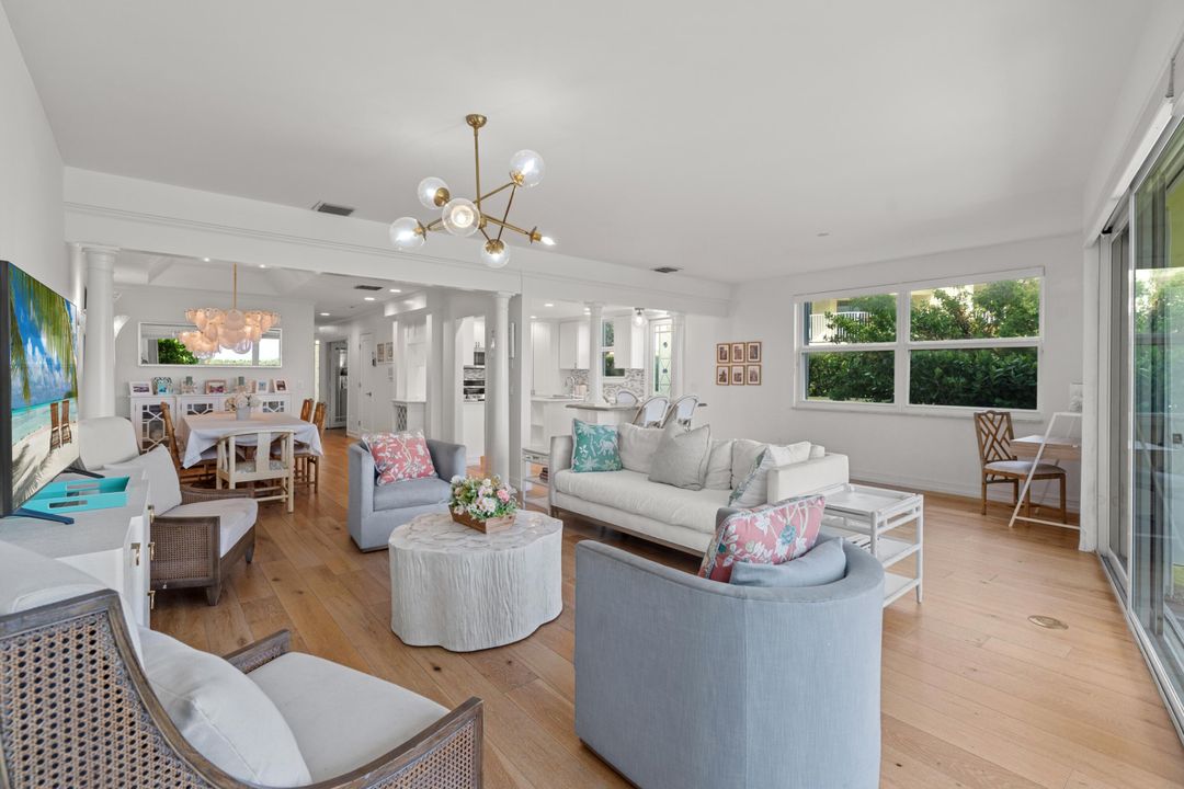 На продажу: $2,595,000 (3 спален, 3 ванн, 2985 Квадратных фут)