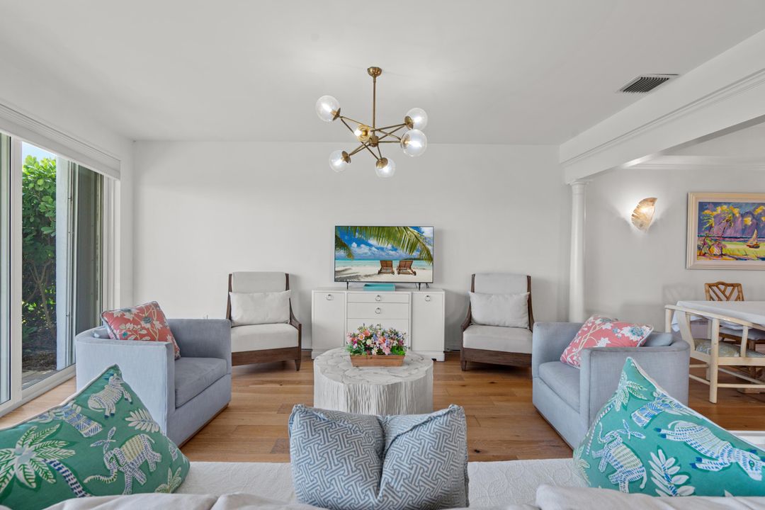 На продажу: $2,595,000 (3 спален, 3 ванн, 2985 Квадратных фут)