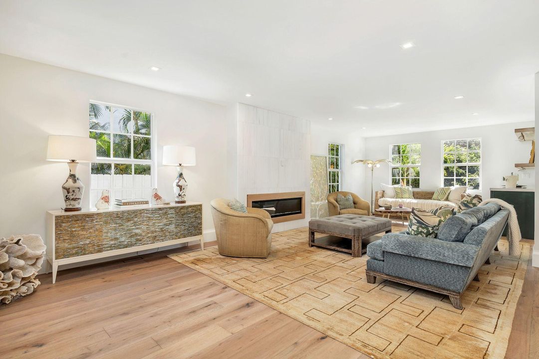 На продажу: $3,750,000 (4 спален, 3 ванн, 2882 Квадратных фут)