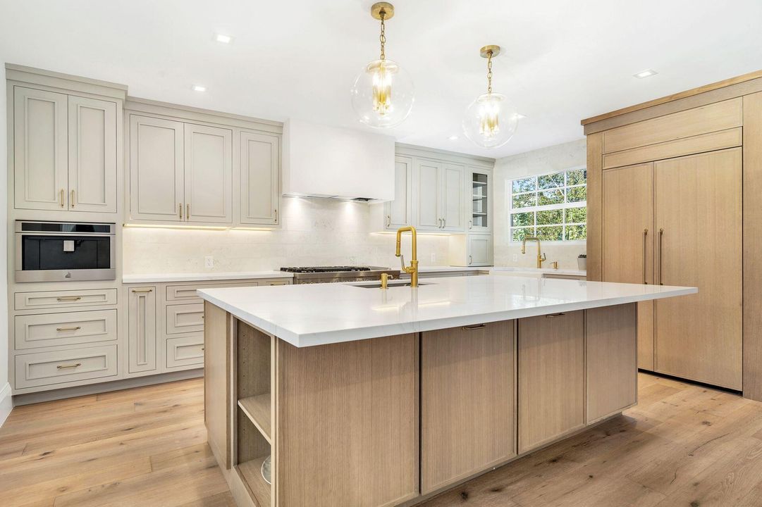 На продажу: $3,750,000 (4 спален, 3 ванн, 2882 Квадратных фут)