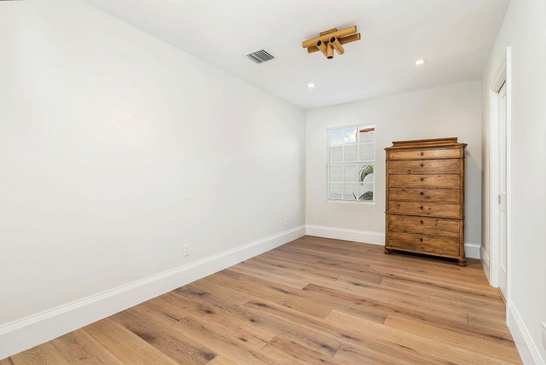 На продажу: $3,750,000 (4 спален, 3 ванн, 2882 Квадратных фут)