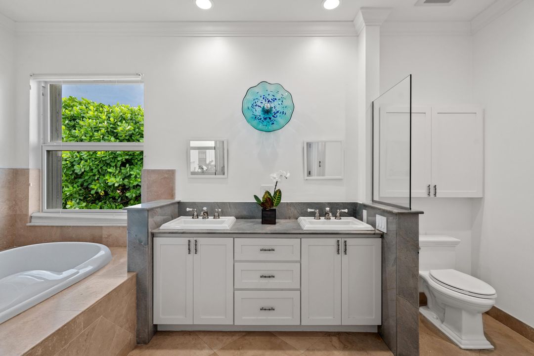 На продажу: $2,595,000 (3 спален, 3 ванн, 2985 Квадратных фут)