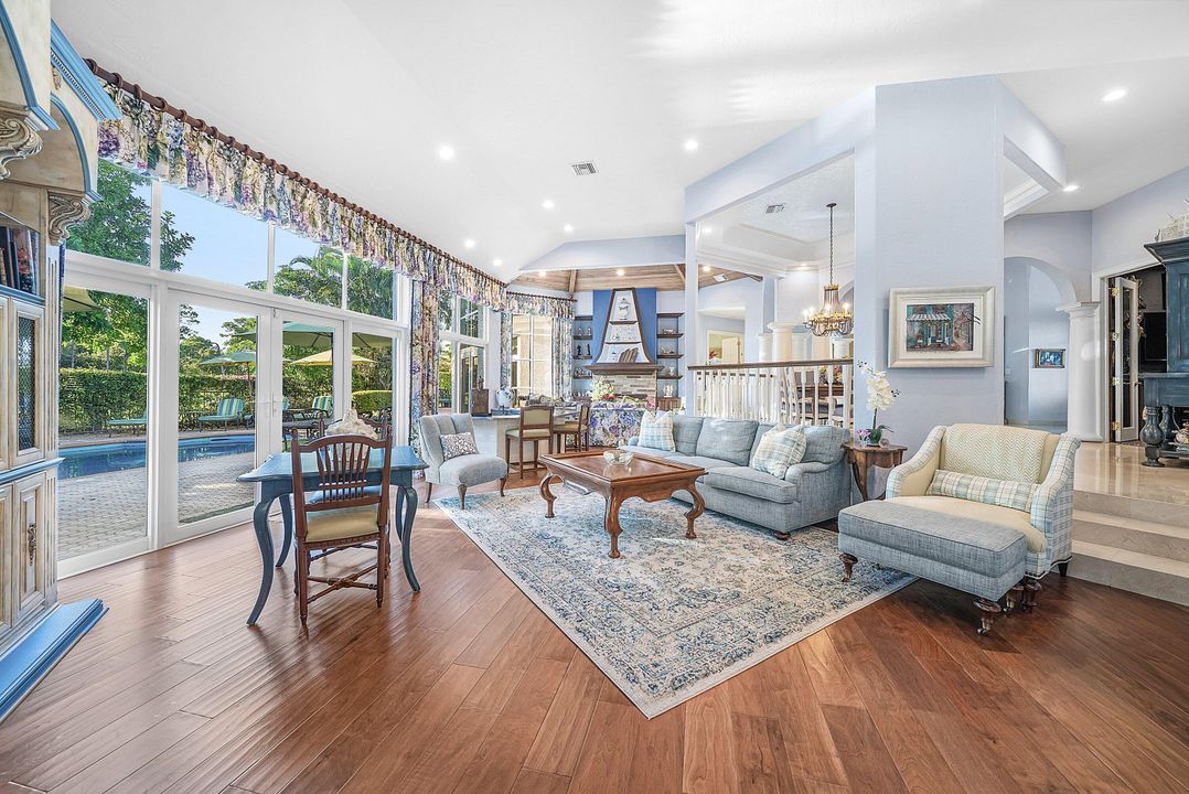 For Sale: $2,799,000 (3 beds, 4 baths, 4386 Square Feet)