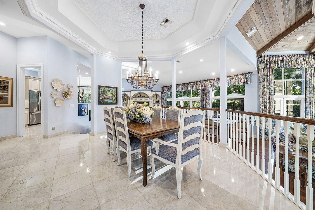 For Sale: $2,799,000 (3 beds, 4 baths, 4386 Square Feet)