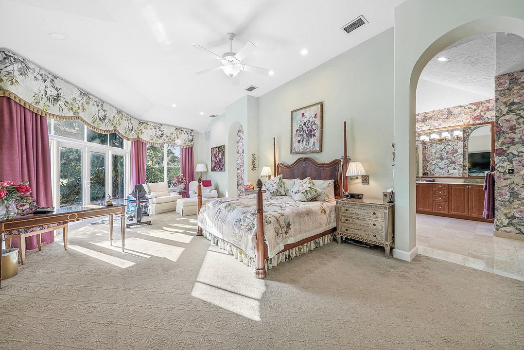 For Sale: $2,799,000 (3 beds, 4 baths, 4386 Square Feet)