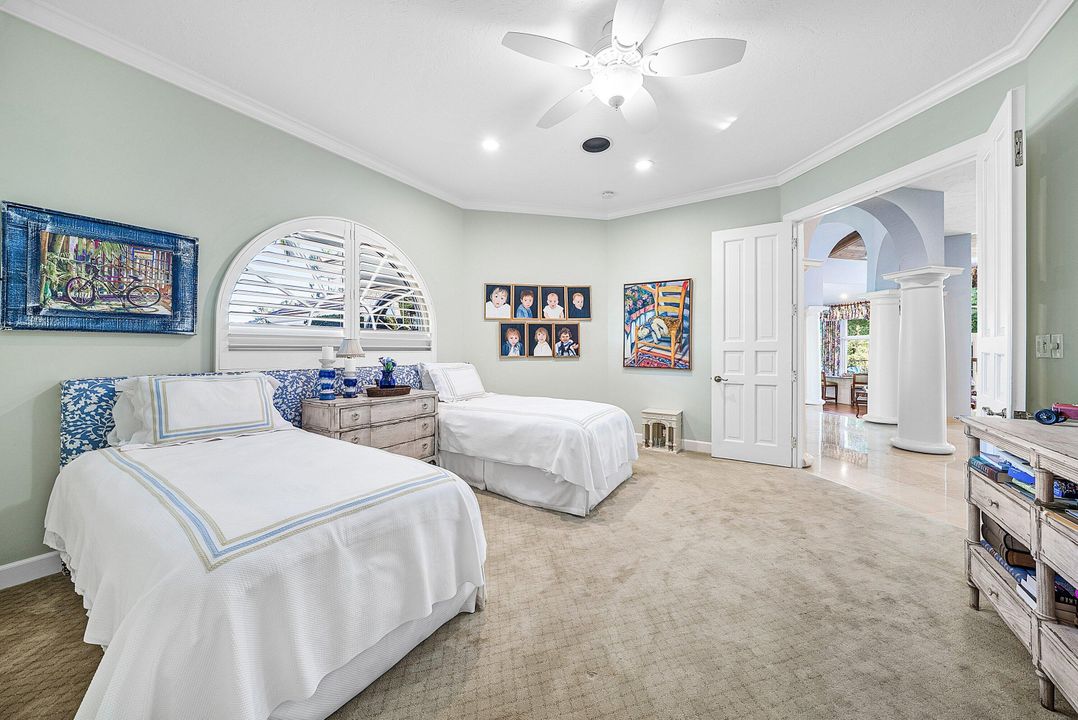 For Sale: $2,799,000 (3 beds, 4 baths, 4386 Square Feet)