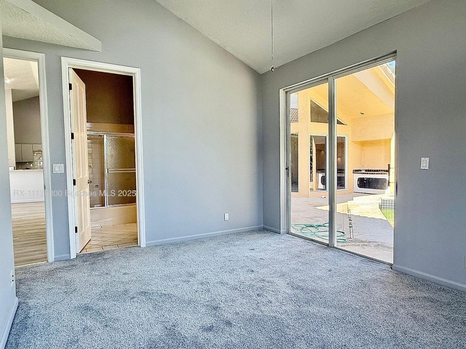 For Rent: $5,500 (3 beds, 3 baths, 2514 Square Feet)