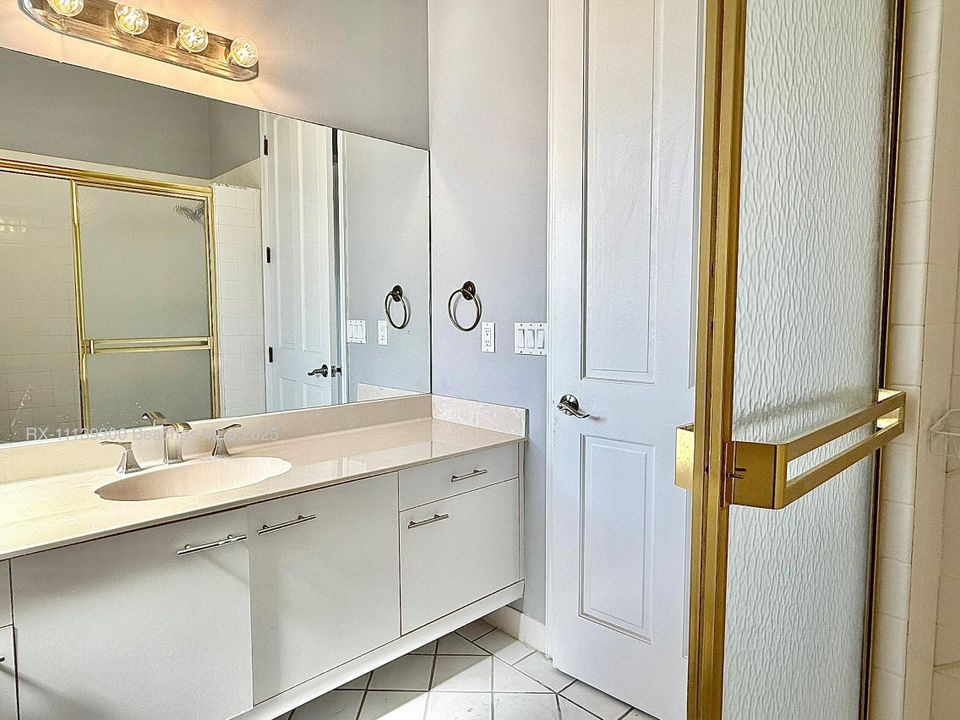 For Rent: $5,500 (3 beds, 3 baths, 2514 Square Feet)