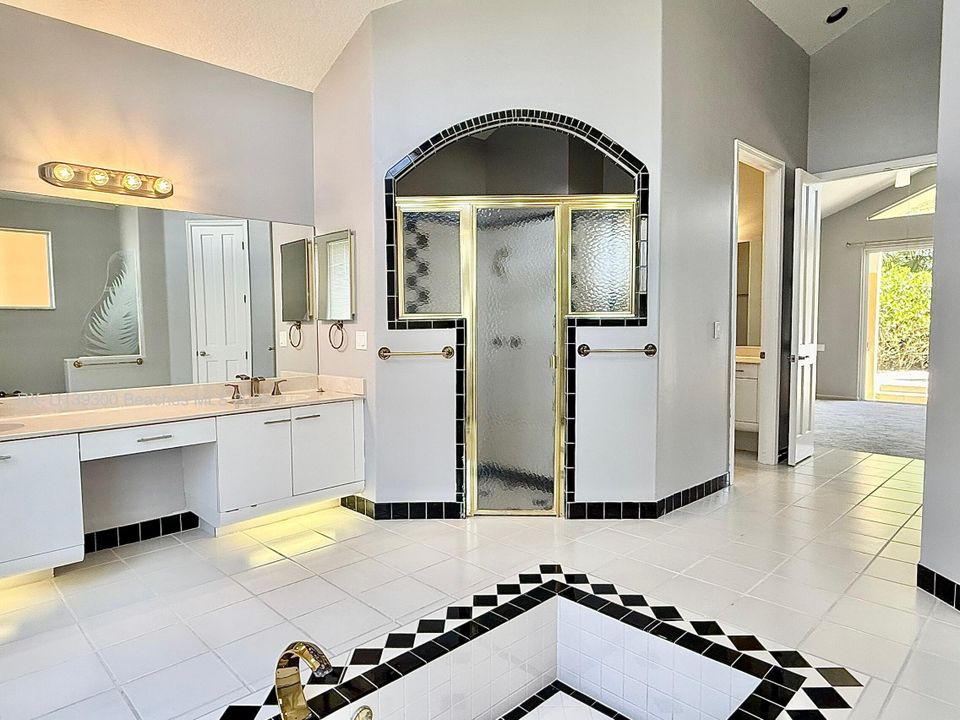 For Rent: $5,500 (3 beds, 3 baths, 2514 Square Feet)