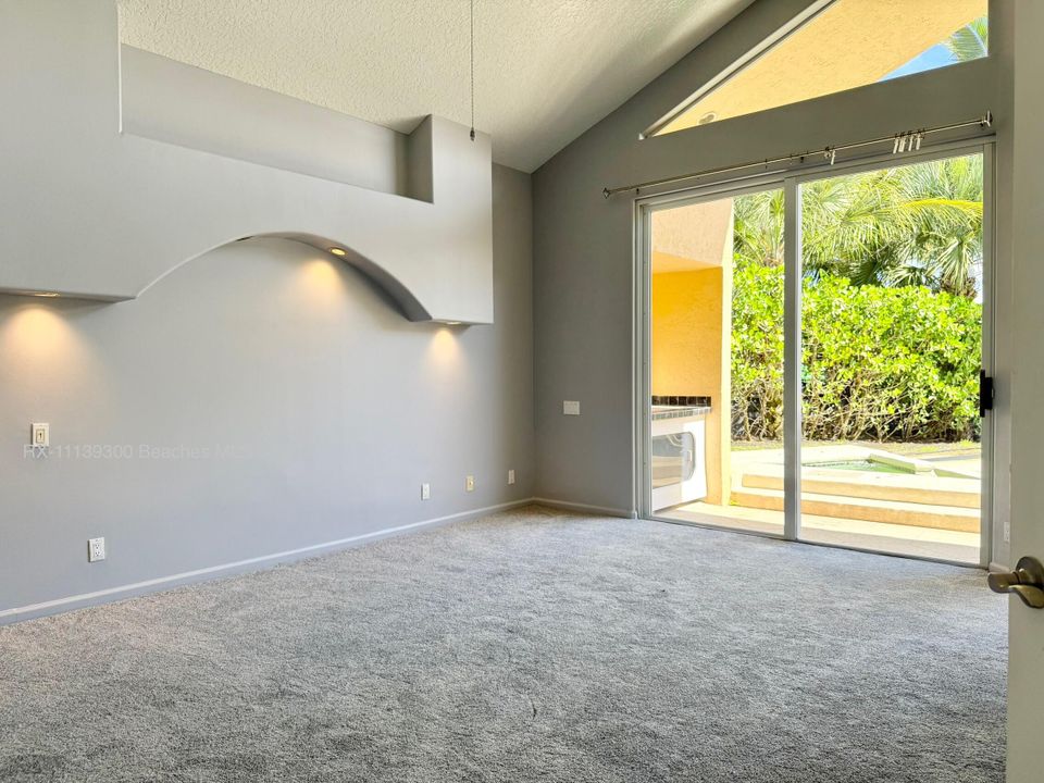 For Rent: $5,500 (3 beds, 3 baths, 2514 Square Feet)