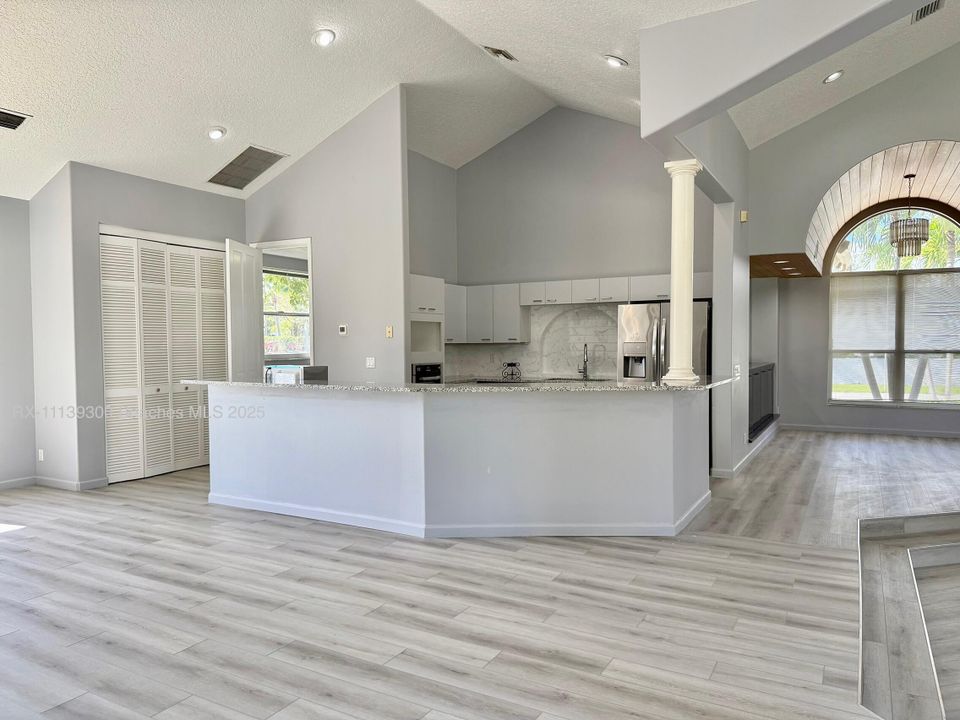 For Rent: $5,500 (3 beds, 3 baths, 2514 Square Feet)