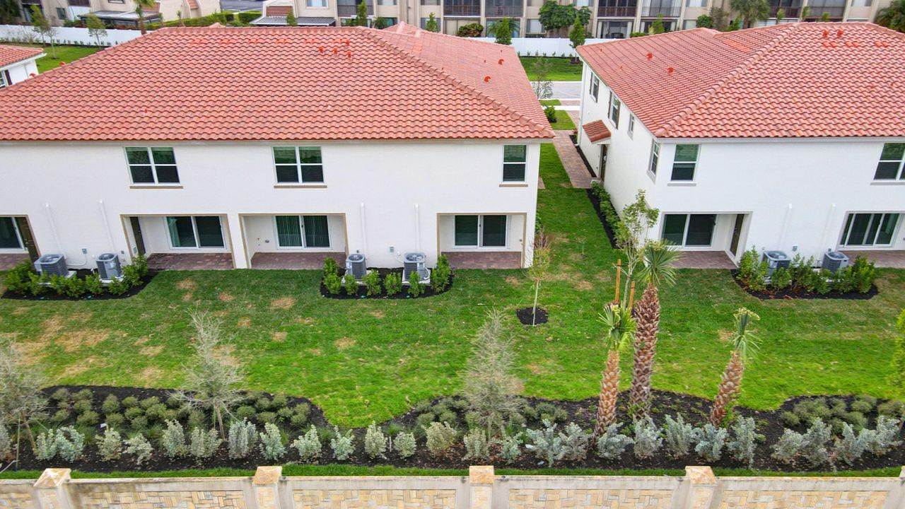 For Rent: $3,200 (4 beds, 2 baths, 1920 Square Feet)