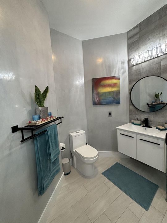 For Rent: $2,300 (2 beds, 2 baths, 1368 Square Feet)