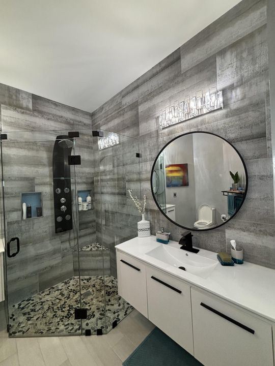 For Rent: $2,300 (2 beds, 2 baths, 1368 Square Feet)