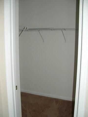 En Renta: $2,400 (3 camas, 3 baños, 1423 Pies cuadrados)