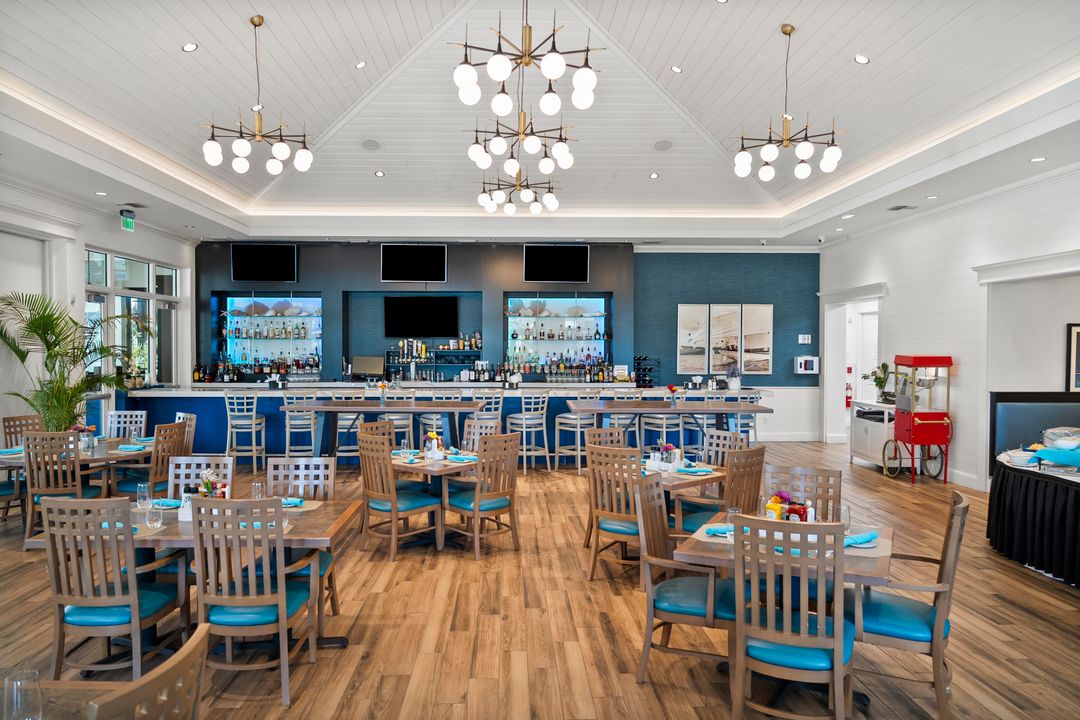 For Sale: $415,000 (2 beds, 2 baths, 1557 Square Feet)