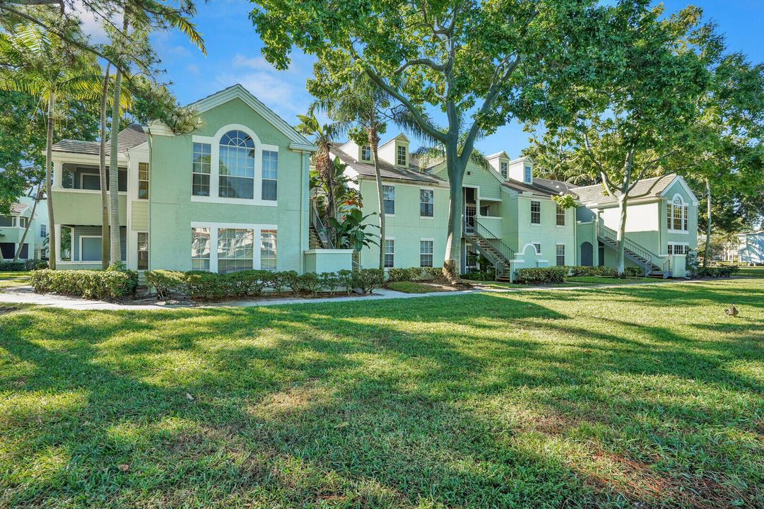 В аренду: $2,000 (1 спален, 1 ванн, 751 Квадратных фут)