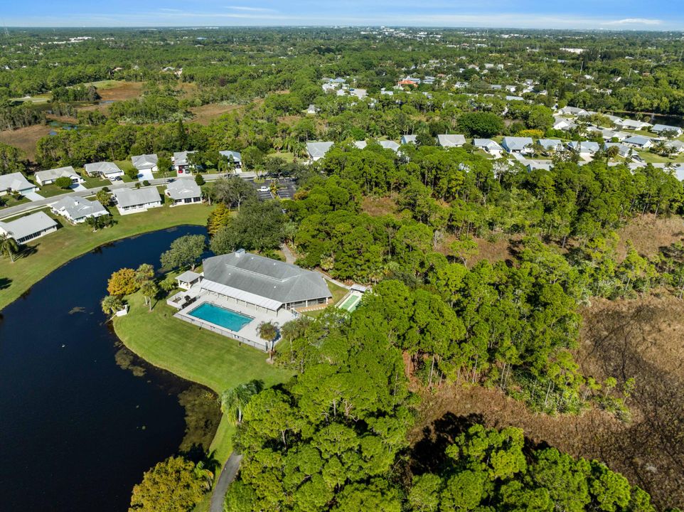 На продажу: $410,000 (2 спален, 2 ванн, 1160 Квадратных фут)