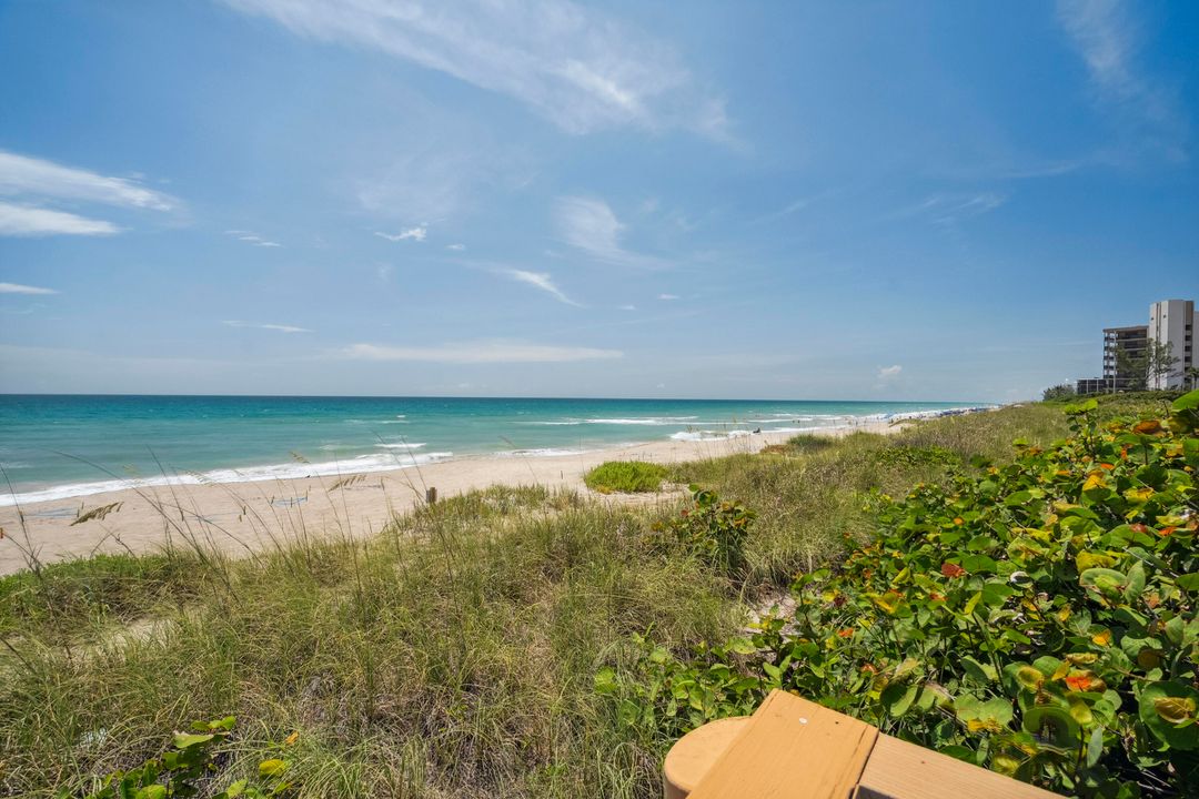 For Rent: $3,200 (2 beds, 2 baths, 1023 Square Feet)