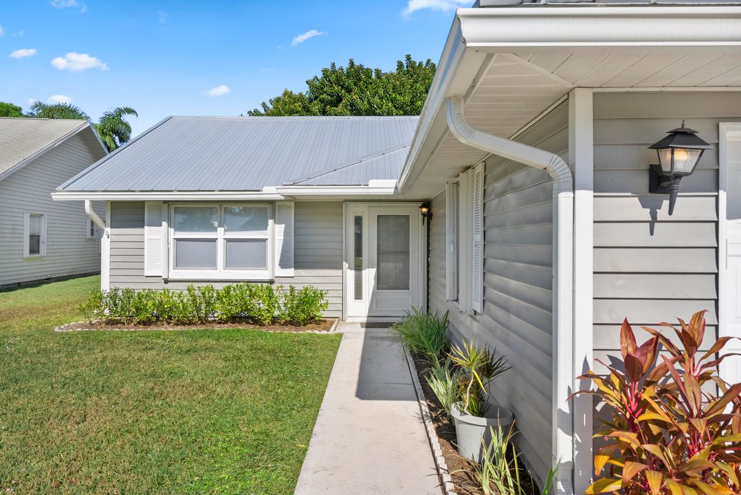 На продажу: $410,000 (2 спален, 2 ванн, 1160 Квадратных фут)