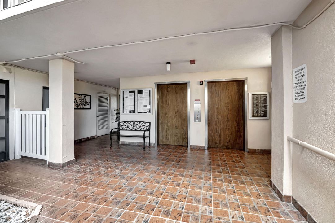 For Rent: $4,000 (2 beds, 2 baths, 1230 Square Feet)