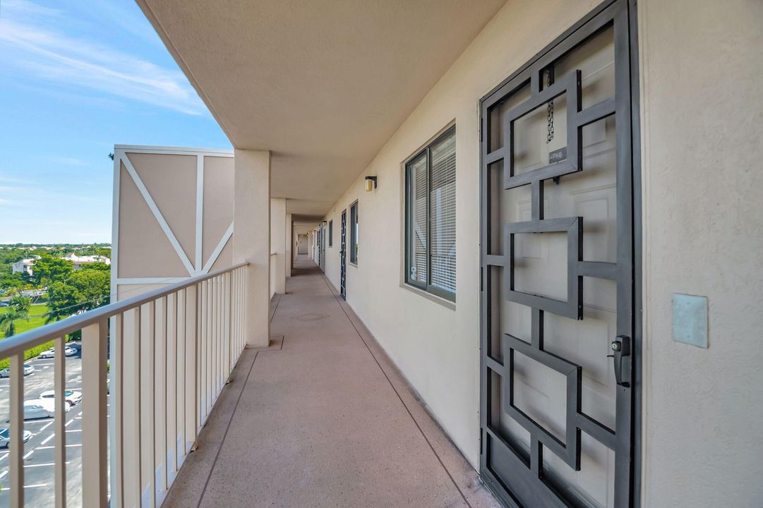 For Rent: $4,000 (2 beds, 2 baths, 1230 Square Feet)