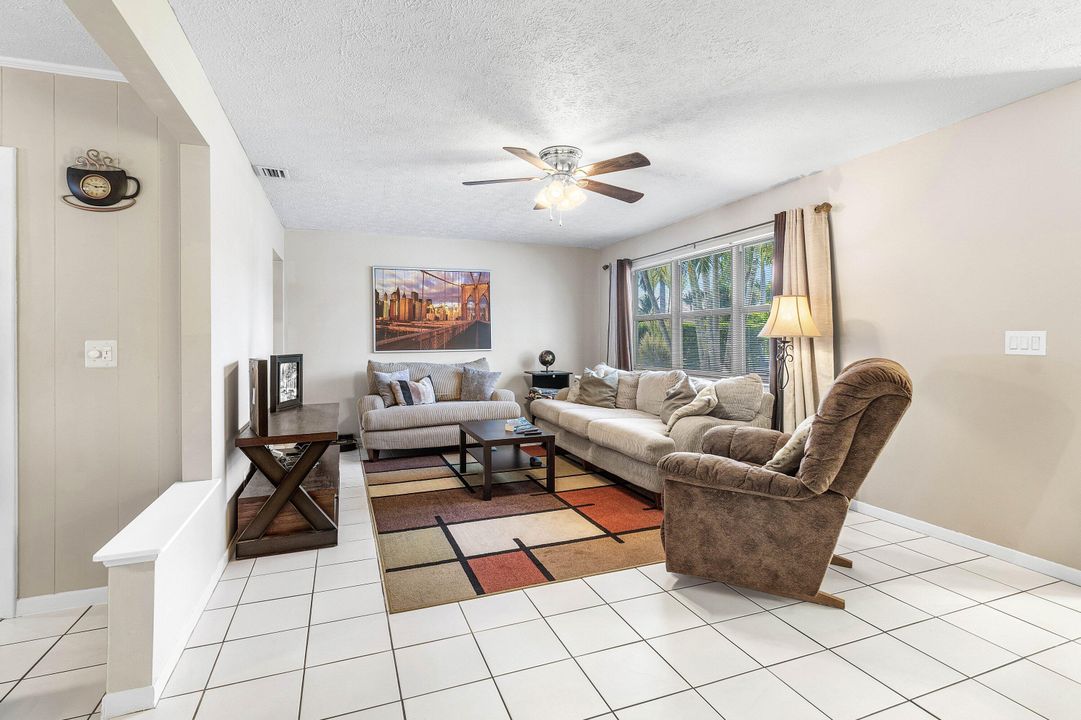 Active With Contract: $650,000 (3 beds, 2 baths, 1379 Square Feet)