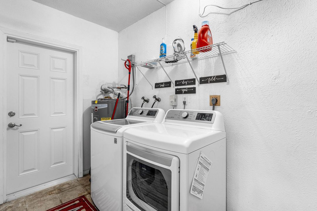 Active With Contract: $650,000 (3 beds, 2 baths, 1379 Square Feet)