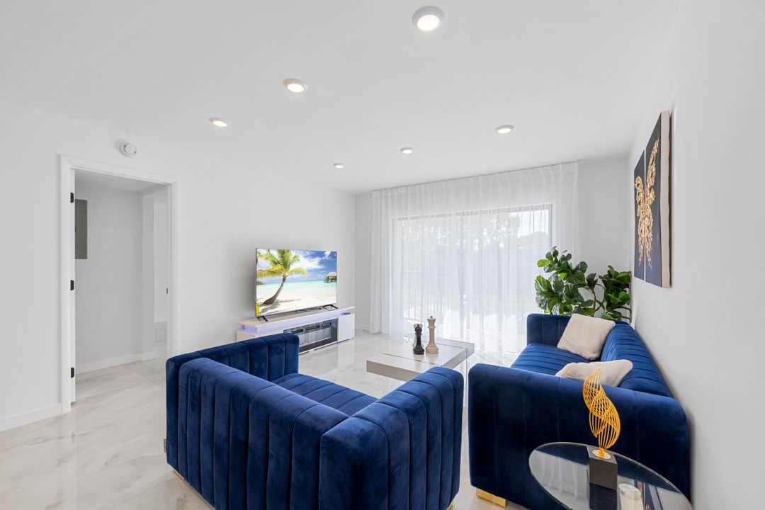 En Venta: $259,000 (2 camas, 2 baños, 1100 Pies cuadrados)