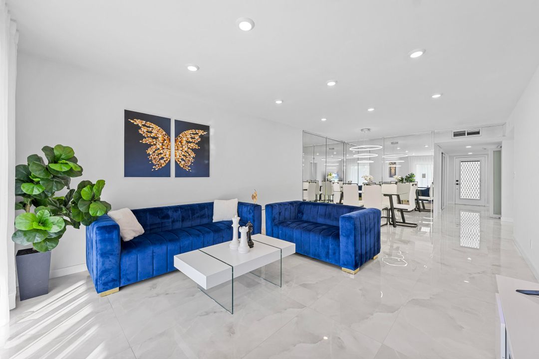 En Venta: $259,000 (2 camas, 2 baños, 1100 Pies cuadrados)