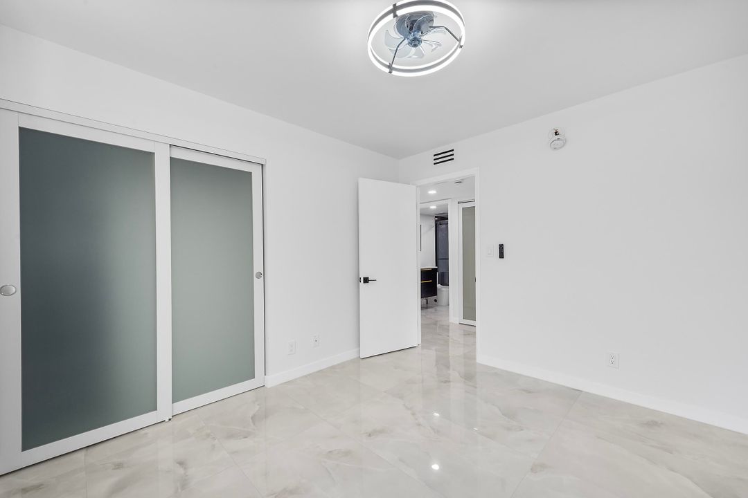 En Venta: $259,000 (2 camas, 2 baños, 1100 Pies cuadrados)